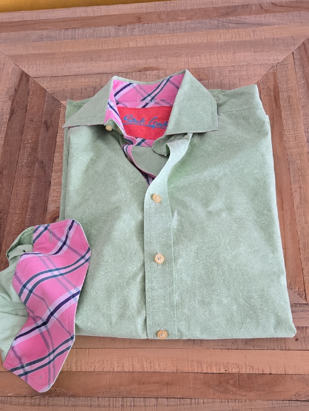Robert Graham Light Green Dress Shirt with Light Pink Plaid Trim size M